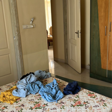 Bedroom in 4 BHK Apartment at Manikchand Malabar, Netaji Nagar – for Rent