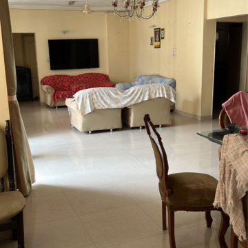 Bedroom in 4 BHK Apartment at Manikchand Malabar, Netaji Nagar – for Rent