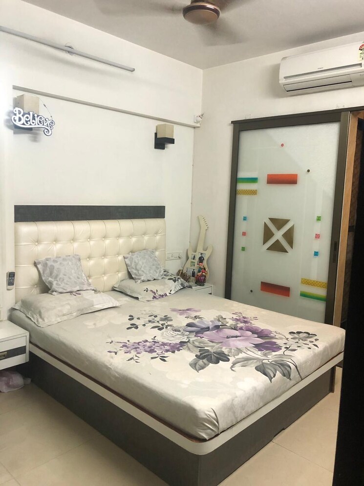 Bedroom, andheri west 3 Bedroom 1200 Sq.Ft. Apartment In Andheri West Mumbai 9008807