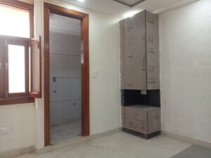Room in 4 BHK Builder Floor at Mahavir Enclave 1 – for Sale