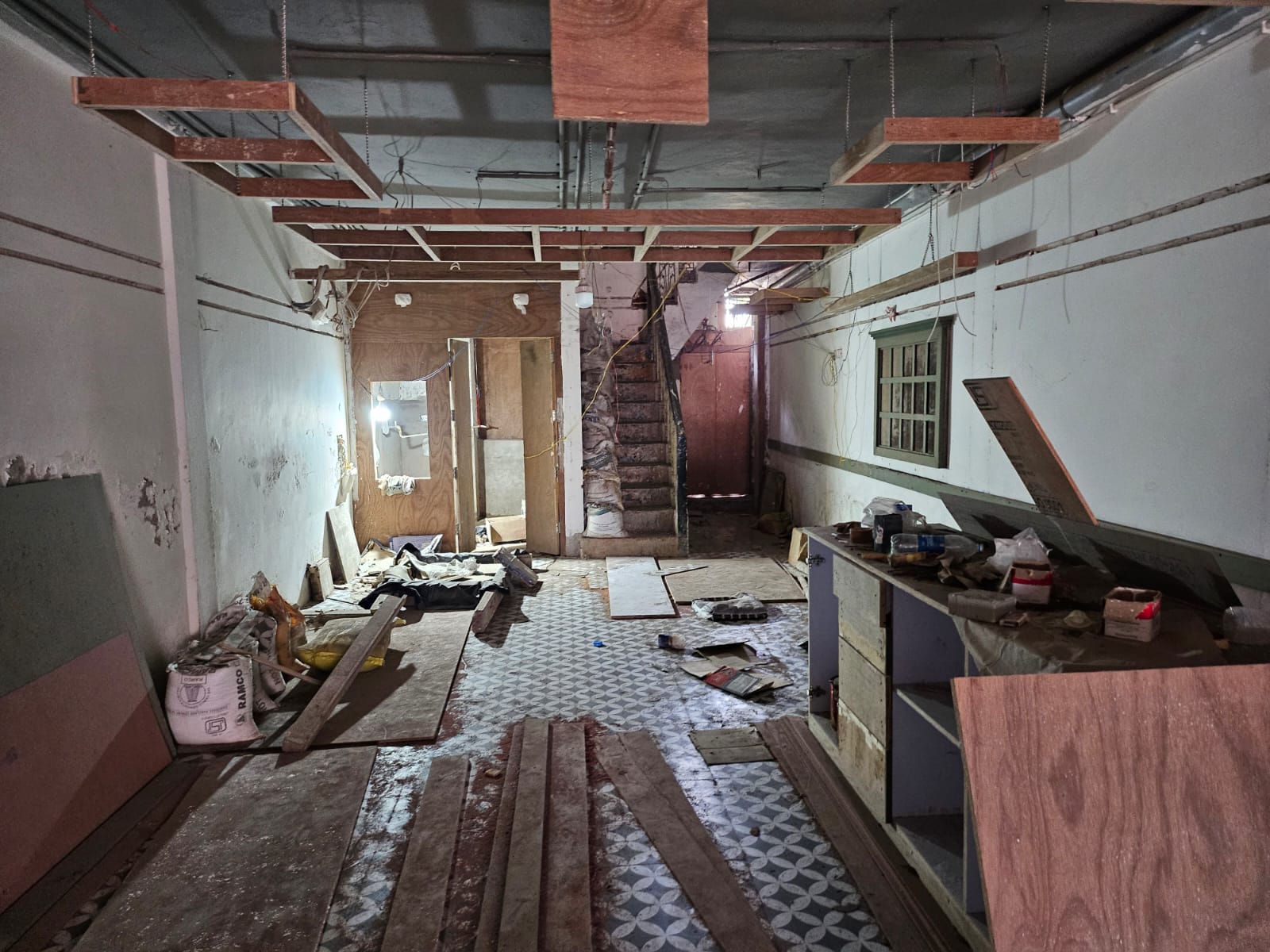 Showroom For Sale in Commercial Project 