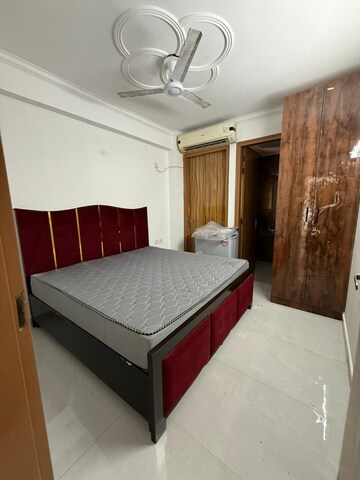 Bedroom in 1 BHK Builder Floor at Neb Sarai – for Rent