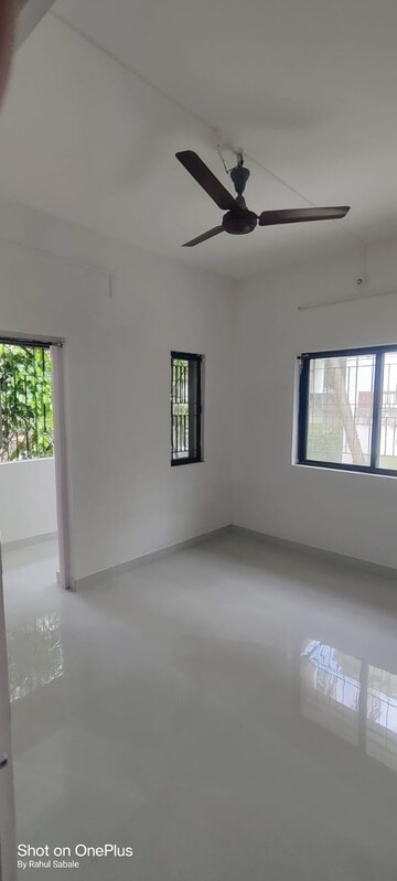 Room in 2 BHK Apartment at Bhandarkar Road – for Rent