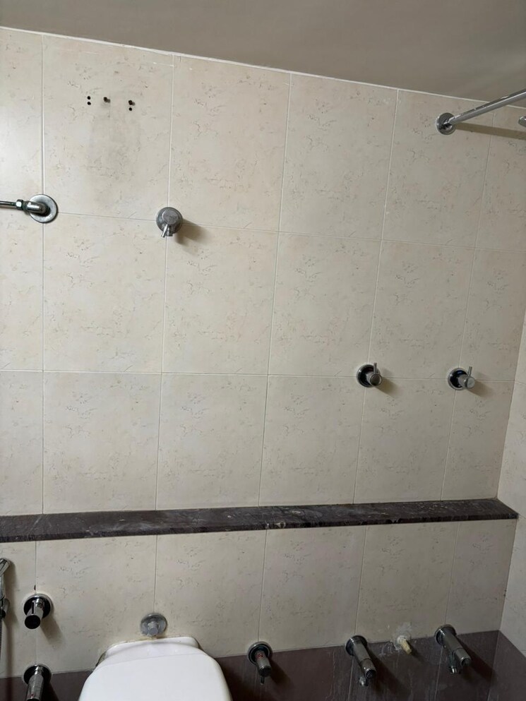 Bathroom, ratnakar-atelier 3 Bedroom 1800 Sq.Ft. Villa In Satellite Ahmedabad 9008868
