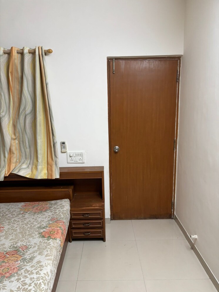 Bedroom, ratnakar-atelier 3 Bedroom 1800 Sq.Ft. Villa In Satellite Ahmedabad 9008868