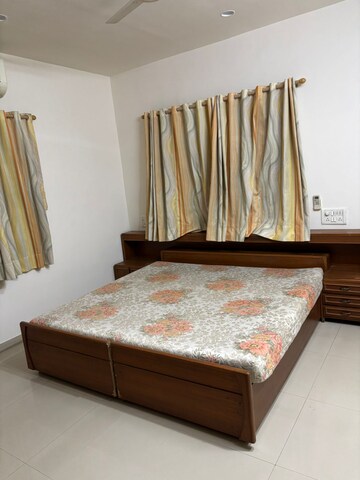 Bedroom in 3 BHK Villa at Ratnakar Atelier, Satellite – for Rent