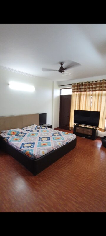 5 BHK Apartment For Sale in Purvanchal Heights, Zeta I Greater Noida