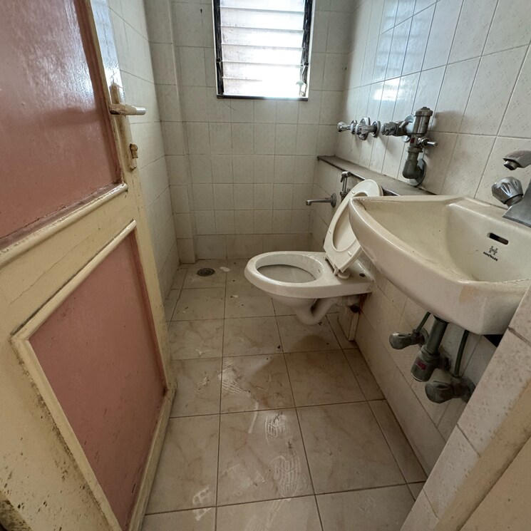 Bathroom, vighnaharta-chs 1 Bedroom 452 Sq.Ft. Apartment In Chembur Mumbai 9008879