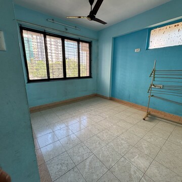 Room in 1 BHK Apartment at Vighnaharta CHS, Chembur – for Sale