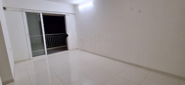 Room in 2 BHK Apartment at Godrej Emerald, Ghodbunder Road – for Rent