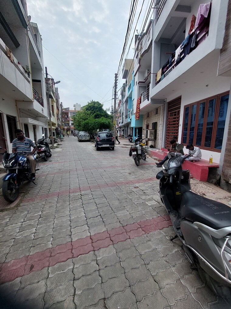 Exterior View, indira nagar 4 Bedroom 900 Sq.Ft. Independent House In Indira Nagar Lucknow 9008962