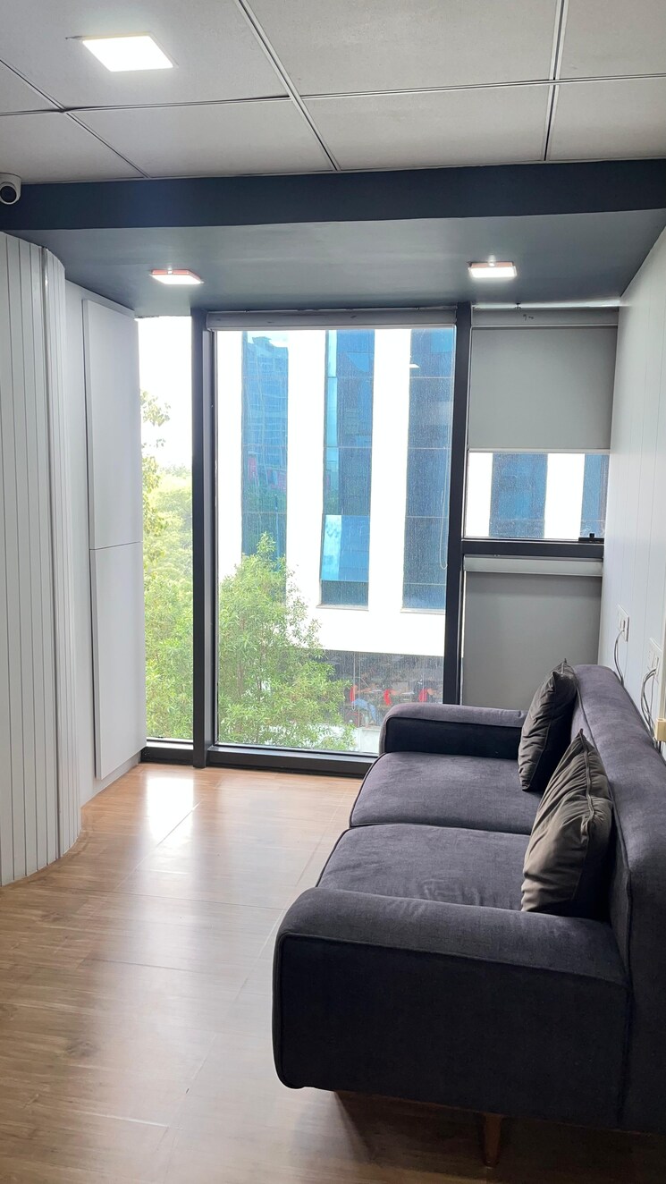 Room, ambli road Commercial Office Space 1717 Sq.Ft. In Ambli Road Ahmedabad 9008986