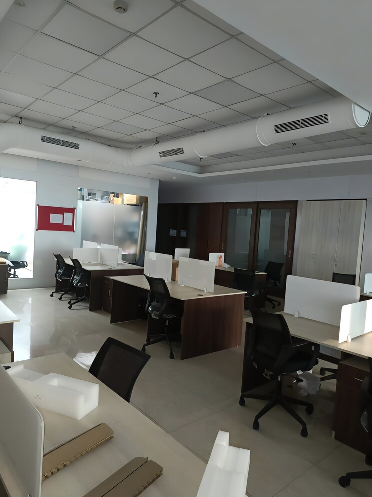 Team Area, sector 2 Commercial Office Space 1700 Sq.Ft. In Sector 2 Noida 9009009