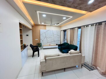 Team Area in 2 BHK Apartment at Amanora Adreno Towers, Hadapsar – for Rent