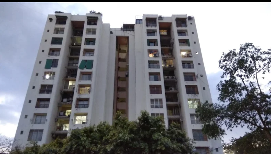 4 BHK + Extra Room Apartment For Rent in Ahmedabad Cantonment
