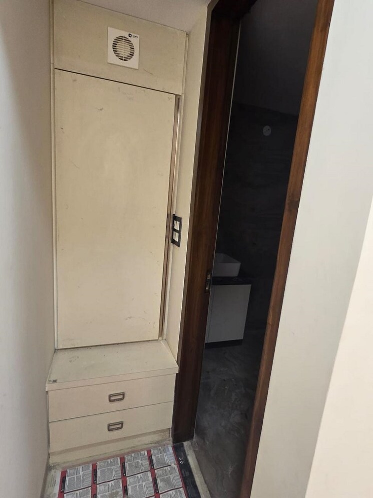 undefined, jagriti enclave 2.5 Bedroom 900 Sq.Ft. Apartment In Jagriti Enclave Delhi 9009083