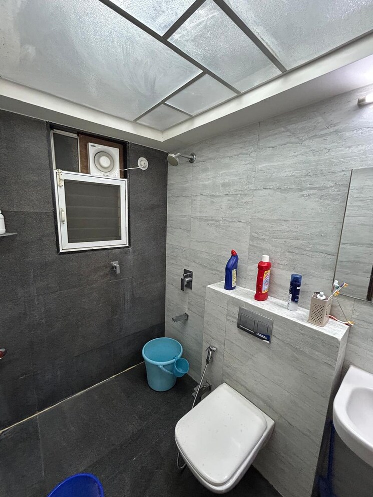 Bathroom, unique-k-town 2 Bedroom 1000 Sq.Ft. Apartment In Kiwale Pune 9009082