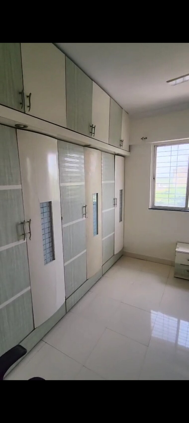 Bathroom, royal-heights-pune 2 Bedroom 1000 Sq.Ft. Apartment In Bopodi Pune 9009122