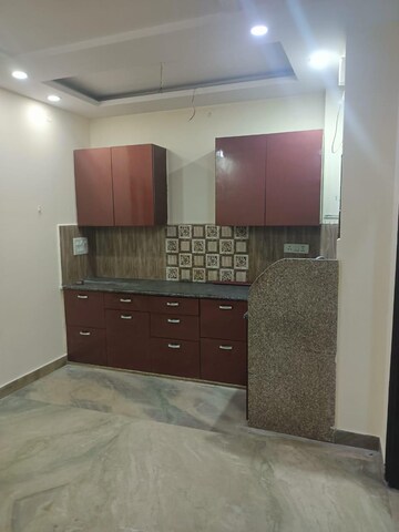 Bedroom in 1.5 BHK Builder Floor at Anand Vihar – for Rent