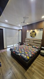3 BHK + Pooja Room,Servant Room,Study Room,Extra Room 195 Sq.Yd. Apartment in Anand Sapphire