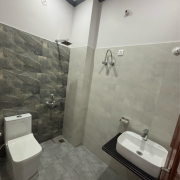 Bathroom in 2 BHK Independent House at Gomti Nagar – for Rent