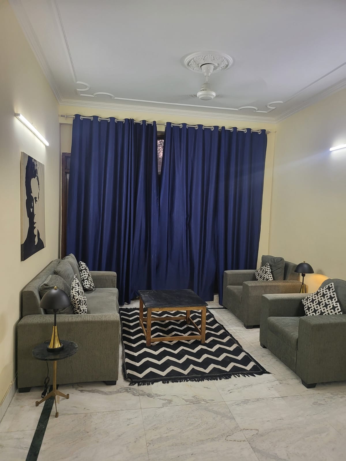 2 BHK Apartment For Rent in Logix Park