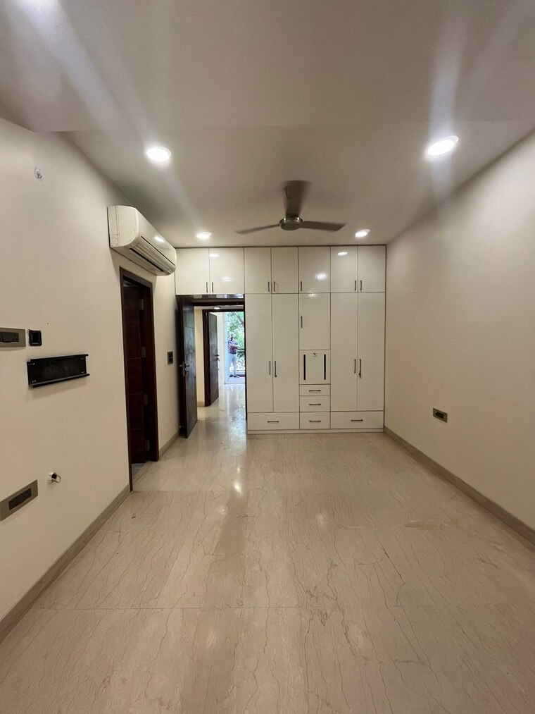 Room, dwarka 1 Bedroom 50 Sq.Yd. Apartment In Dwarka Delhi 9009233