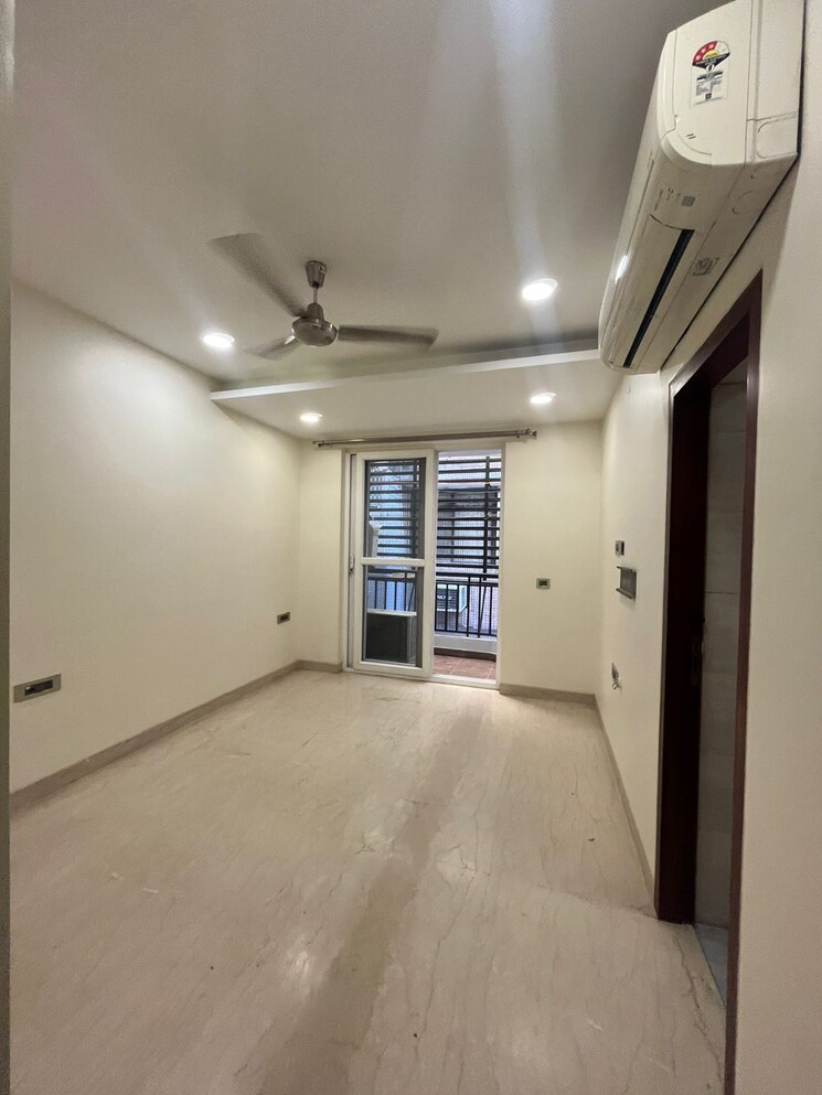 Room, dwarka 1 Bedroom 50 Sq.Yd. Apartment In Dwarka Delhi 9009233