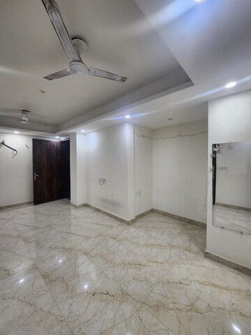 Room in 2 BHK Builder Floor at Chattarpur – for Rent