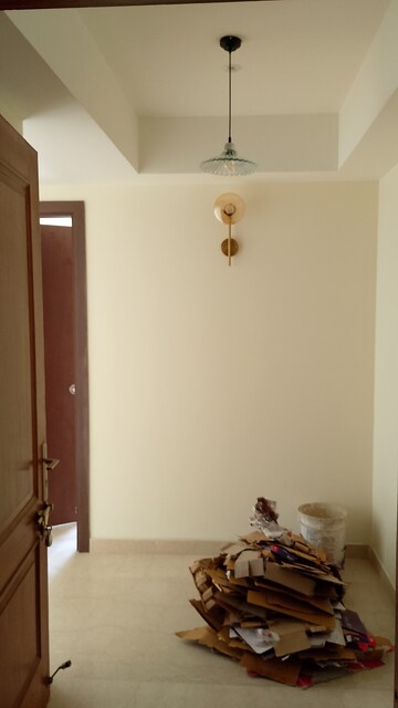 Furnished Amenities in 3 BHK Apartment at ATS Triumph, Sector 104 – for Rent