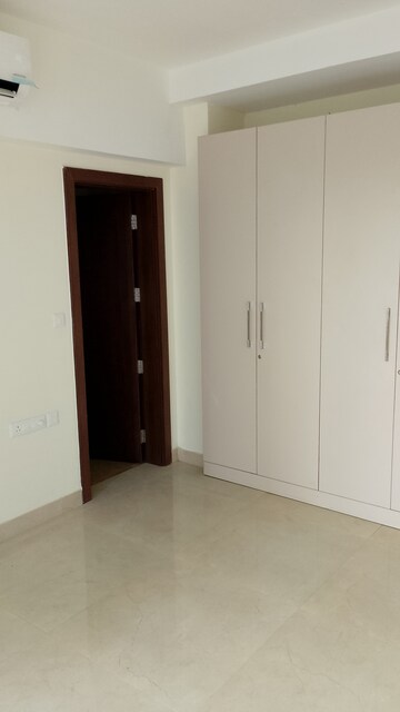 Room in 3 BHK Apartment at ATS Triumph, Sector 104 – for Rent