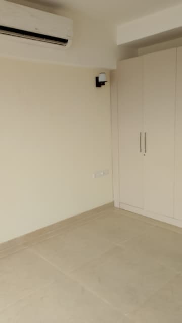 Room in 3 BHK Apartment at ATS Triumph, Sector 104 – for Rent