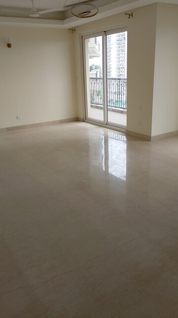 Room in 3 BHK Apartment at ATS Triumph, Sector 104 – for Rent