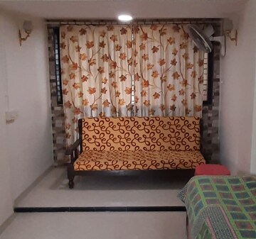 Living Room in 1 BHK Apartment at Matunga West – for Rent