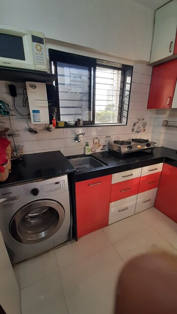 Team Area in 1 BHK Apartment at Matunga West – for Rent