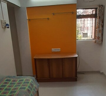 Furnished Amenities in 1 BHK Apartment at Matunga West – for Rent