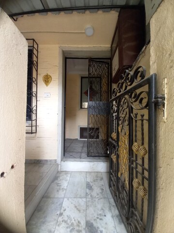 Building Lobby in 2.5 BHK Villa at Mulund East – for Sale