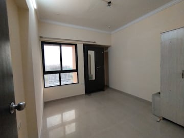 Room in 2 BHK Apartment at Raunak City Phase 2, Kalyan West – for Rent