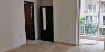 Room in 3 BHK Apartment at Puri Diplomatic Residences, Sector 111 – for Rent