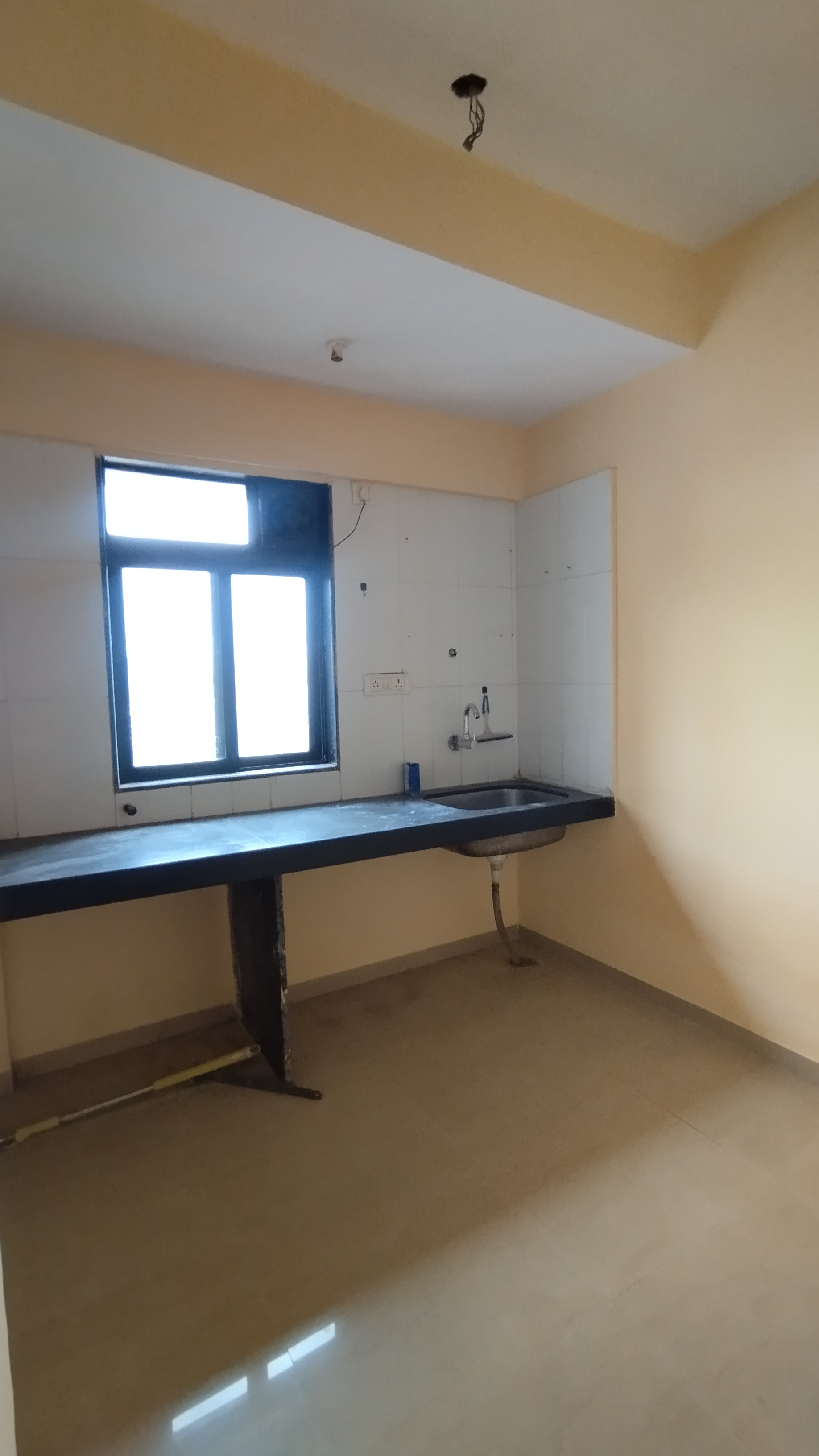 1 BHK + Servant Room Apartment For Rent in Raunak City Sector 2 B7