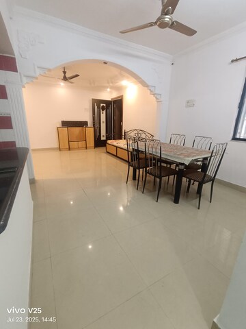 Team Area in 2 BHK Apartment at Silver Oak, Kalyani Nagar – for Rent
