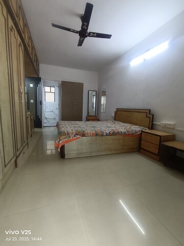 Bedroom in 2 BHK Apartment at Silver Oak, Kalyani Nagar – for Rent