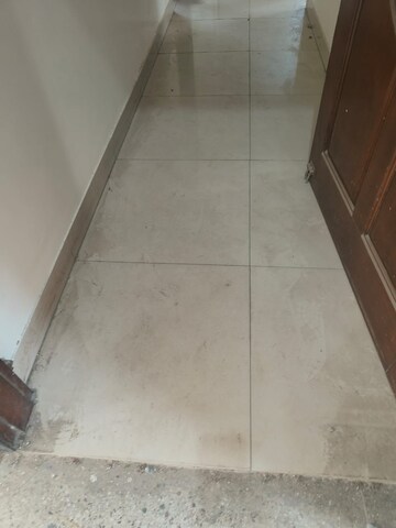 Staircase in 2 BHK Builder Floor at RWA Apartments Sector 30, Sector 30 – for Rent