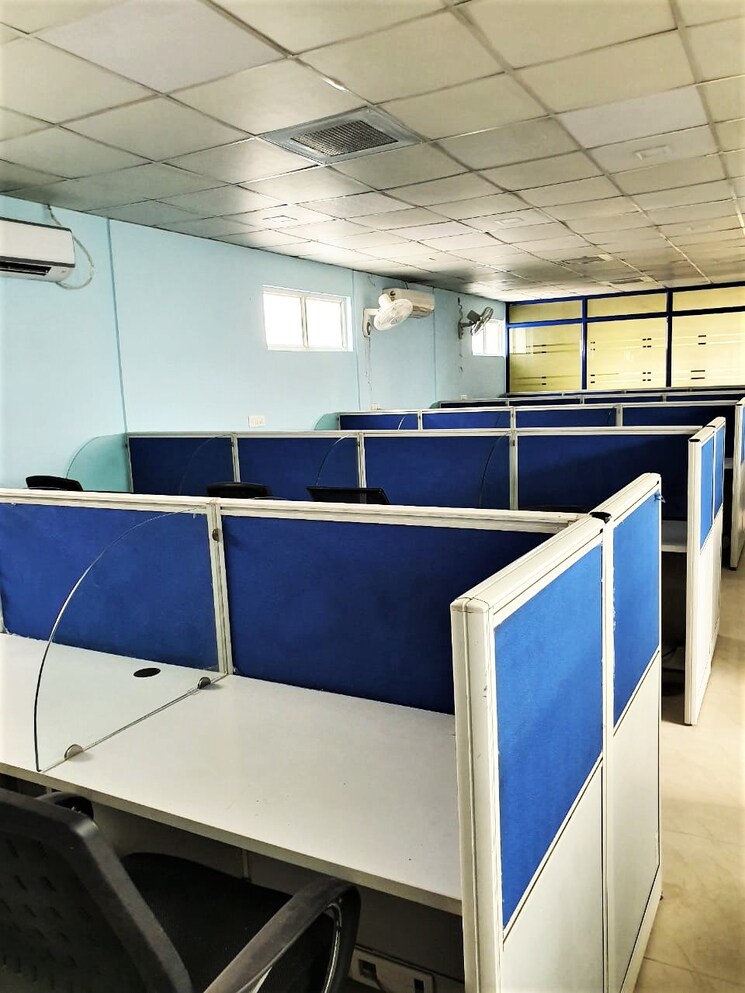 Team Area, sector 2 Commercial Office Space 3000 Sq.Ft. In Sector 2 Noida 9009547