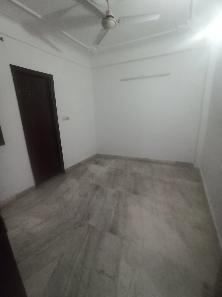 undefined, malviya nagar 3 Bedroom 75 Sq.Yd. Builder Floor In Malviya Nagar Delhi 9009700