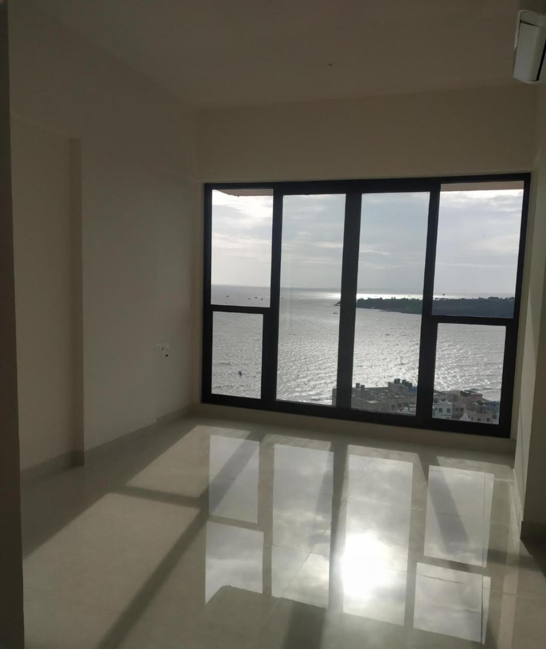 2 BHK + Servant Room 728 Sq.Ft. Apartment in Kanakia Hollywood