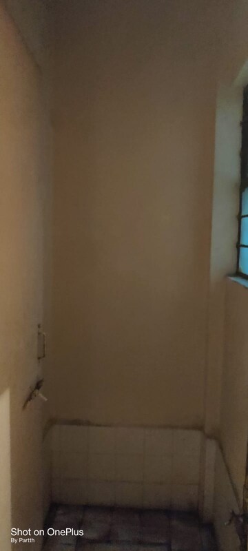 Room in 1 BHK Apartment at Nirmal Residency Kothrud, Kothrud – for Rent
