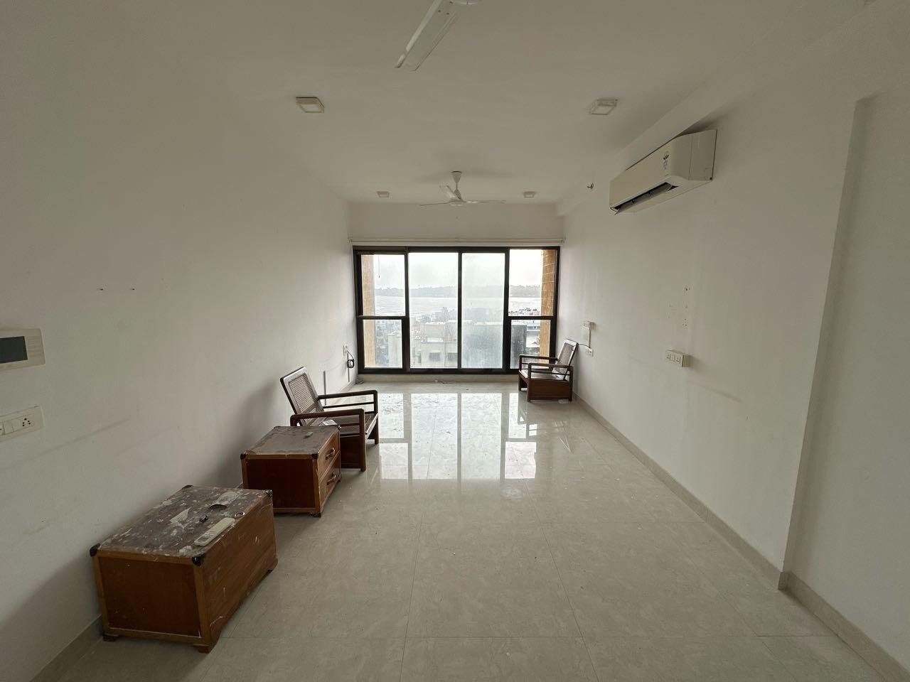 2 BHK + Servant Room 690 Sq.Ft. Apartment in Kanakia Hollywood