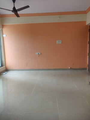 Room in 3 BHK Apartment at Runwal Garden City, Balkum Pada – for Sale