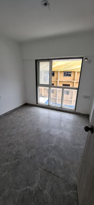 Room in 2 BHK Apartment at Bhandup West – for Rent